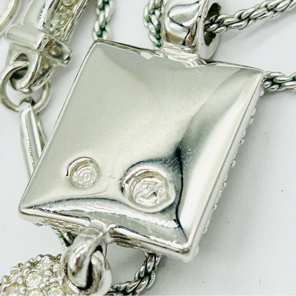 Swarovski Crystal Pendant Necklace - Picture 4 of 4